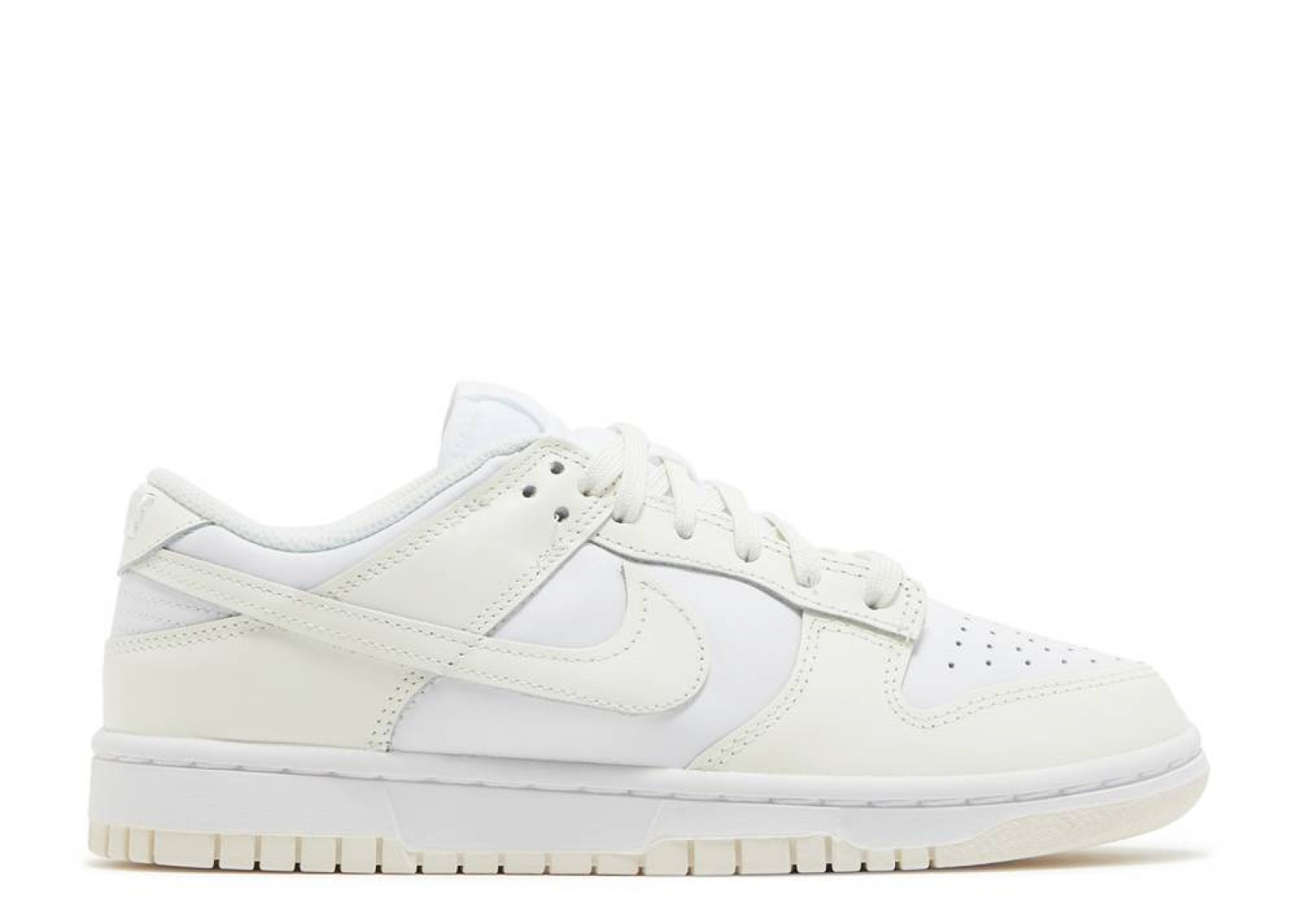 DUNK LOW COCONUT MILK W image 1