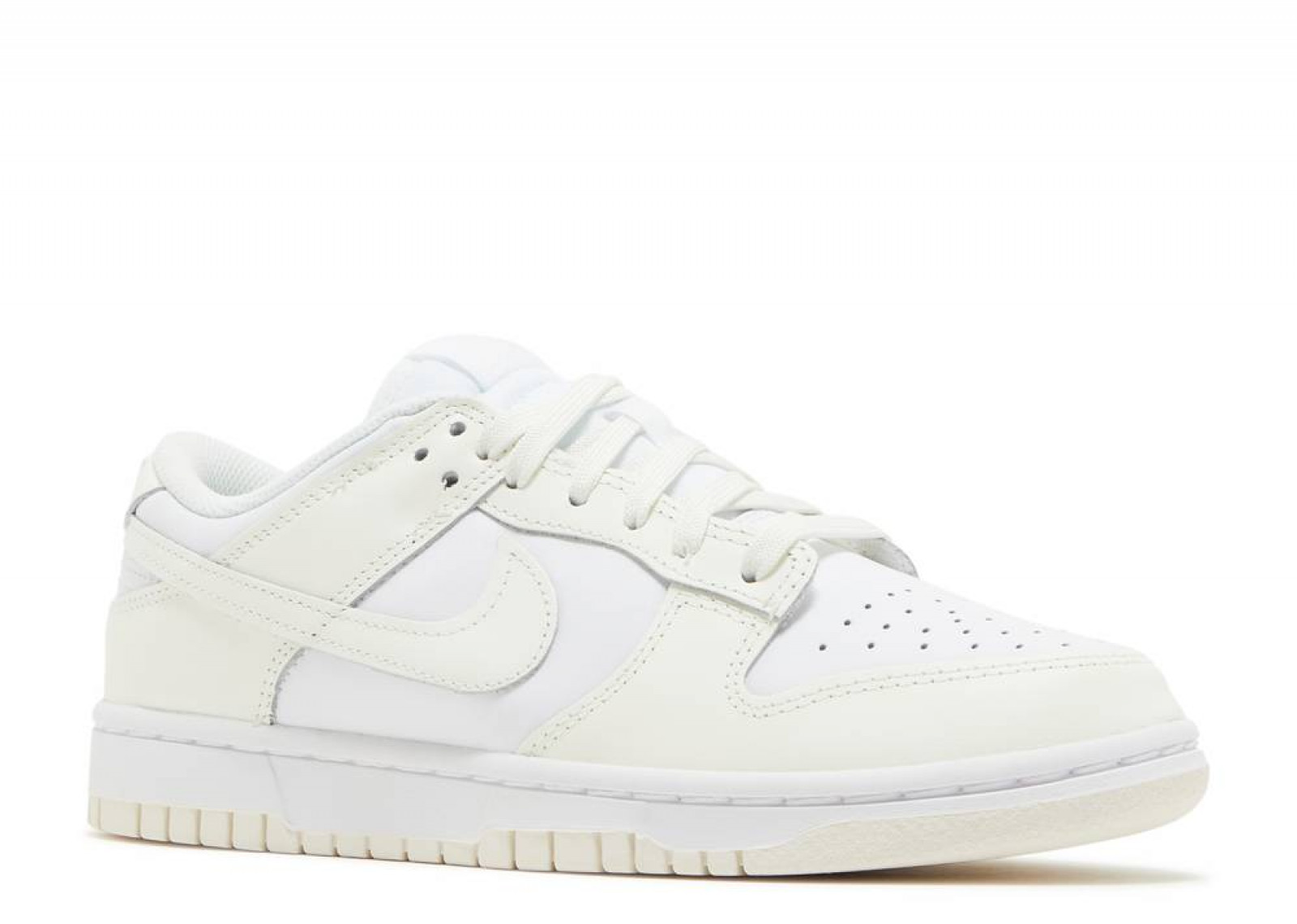 DUNK LOW COCONUT MILK W image 2