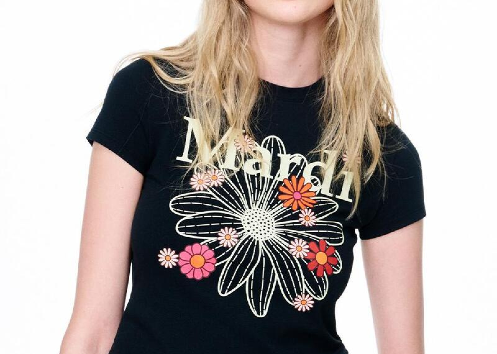 MARDI KOREA CROPPED FLOWERMARDI BLOSSOM BLACK CREAM TEE image 1