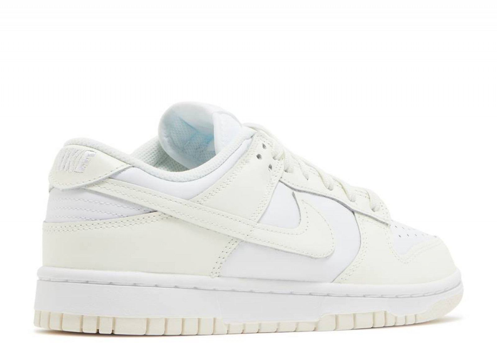 DUNK LOW COCONUT MILK W image 3